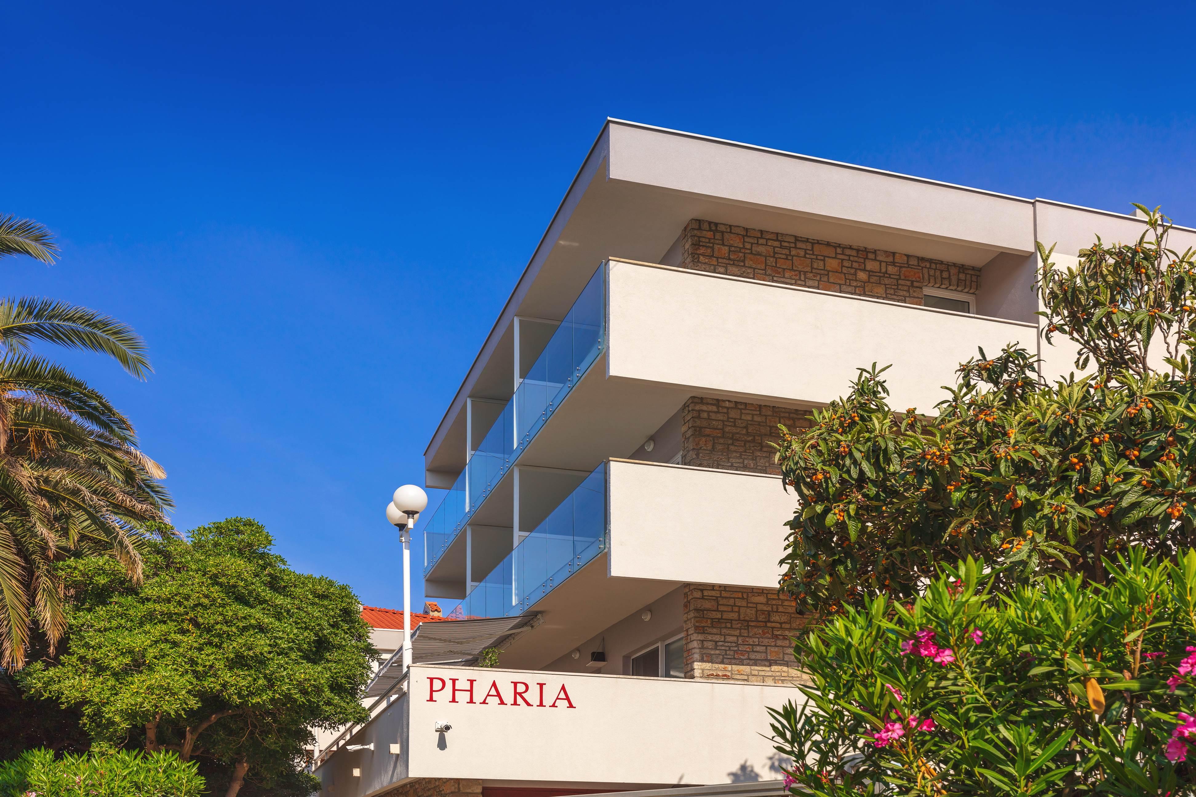 Pharia Hotel And Apartments - By The Beach Hvar Town Kültér fotó